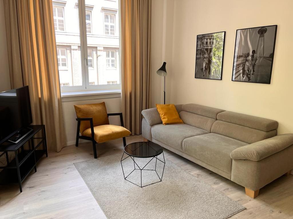 Skau Gajova Family Two Bedroom Apartment With A Terrace Free Parking Bratislava Eksteriør bilde